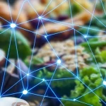 Immagine fotorealistica, obiettivo macro 70mm, che mostra una rete neurale stilizzata e luminosa sovrapposta a uno sfondo sfocato di cibi sani come avena, orzo e funghi. Illuminazione controllata, alta definizione, messa a fuoco precisa sulla struttura della rete.