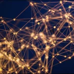 Visualizzazione astratta di una rete di dati complessa che collega diversi punti luminosi su sfondo scuro, simboleggiando una meta-analisi di rete (NMA) per confrontare trattamenti per la psoriasi, stile scientifico high-tech, alta definizione, sharp focus.