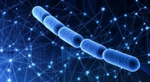 Immagine fotorealistica di un modello 3D del batterio Mycobacterium tuberculosis illuminato da luce bluastra, sovrapposto a un grafico complesso di reti neurali astratte e punti dati luminosi su sfondo scuro, obiettivo macro 90mm, alta definizione, illuminazione drammatica laterale.