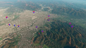 Immagine aerea, wide-angle 10mm, di una vasta regione cinese con diverse zone: aree urbane dense con visibile inquinamento atmosferico (smog denso e grigiastro), zone rurali con campi coltivati verdastri, e montagne ondulate dai toni marroni e verdi. Sovrapposti, in modo discreto ma chiaro, simboli GIS rossi e blu che indicano hot spot e cold spot di incidenza di cancro al polmone. Illuminazione drammatica da tardo pomeriggio che crea lunghe ombre, sharp focus su tutta la scena, long exposure per rendere lisce eventuali nuvole.