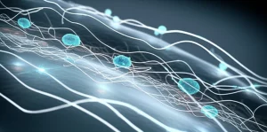 Immagine concettuale macro, 80mm, che illustra la sinergia tra nano-particelle di chitosano (struttura fibrosa), ioni fluoro (cristalli luminosi) e onde di campo magnetico pulsato (linee di energia sottili) che interagiscono sulla superficie dello smalto dentale per la remineralizzazione, illuminazione controllata, alta definizione, con un focus preciso sulle texture e interazioni armoniose dei tre elementi.