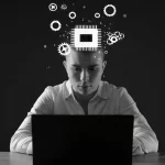 Ritratto di uno studente universitario che riflette profondamente davanti a un laptop aperto, con simboli astratti di intelligenza artificiale e ingranaggi che fluttuano leggermente intorno alla sua testa, a simboleggiare il dilemma etico. Prime lens, 35mm, film noir style, depth of field.