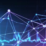 Visualizzazione astratta di una rete neurale profonda (DNN) con nodi luminosi interconnessi, sovrapposta a un tracciato EEG sfocato sullo sfondo, simboleggiando l'analisi del sonno tramite IA. Illuminazione high-tech blu e viola.