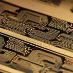Macro lens, 60mm photorealistic image of a microscopic memristor array on a silicon chip, showing intricate wiring and potential for high density, with precise focusing and controlled lighting.